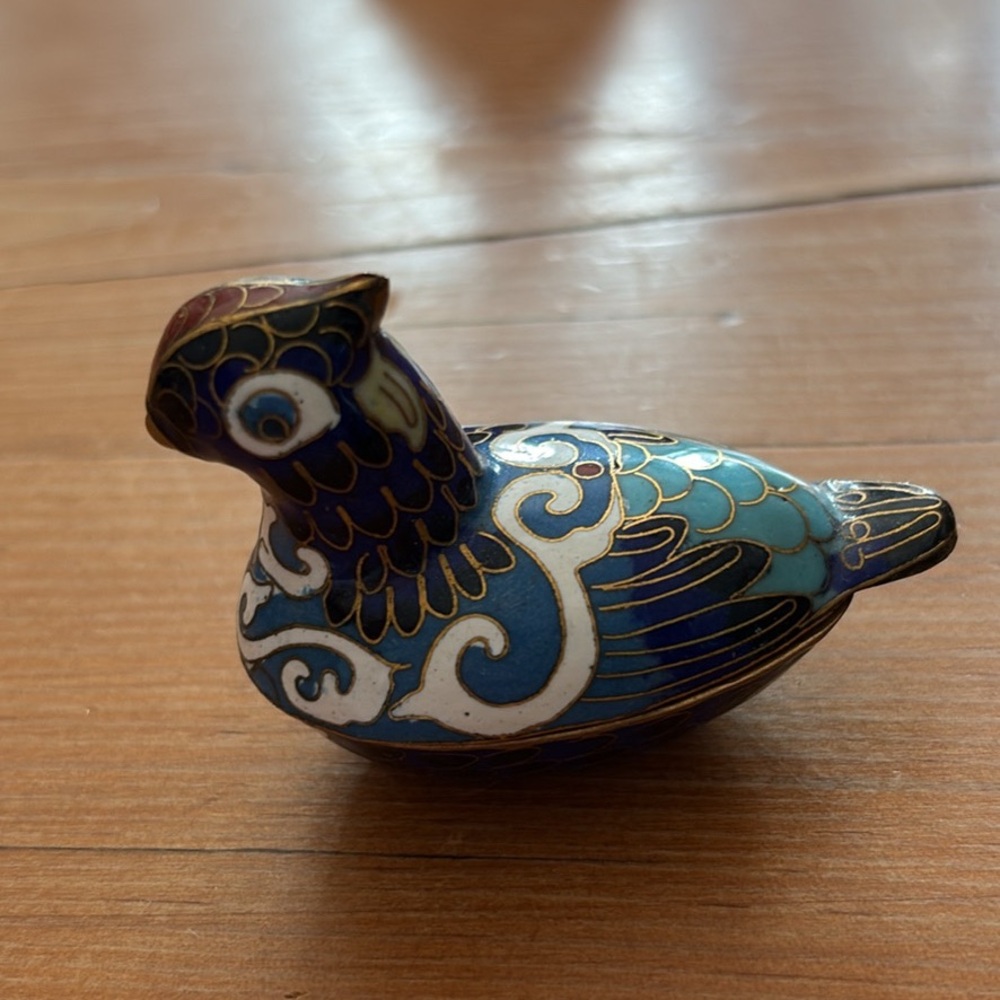 Cloisonné Bird Colors beautiful painted details trinket box enamel